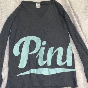 VS Pink long sleeve V neck top XS
